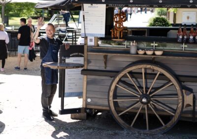 Utilisé avec succès comme camion-restaurant sur l'île d'Usedom.