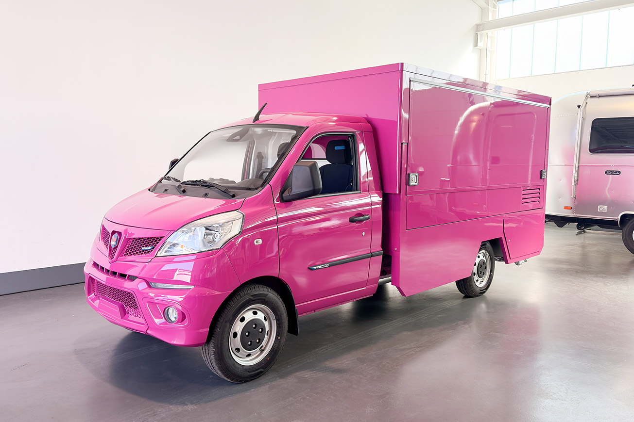 T171-Roka-Eismobil-EasyUp-sofort-verfuegbar-02 Eismobil EASY UP von ROKA - sofort verfügbares Fahrzeug für den Eisverkauf