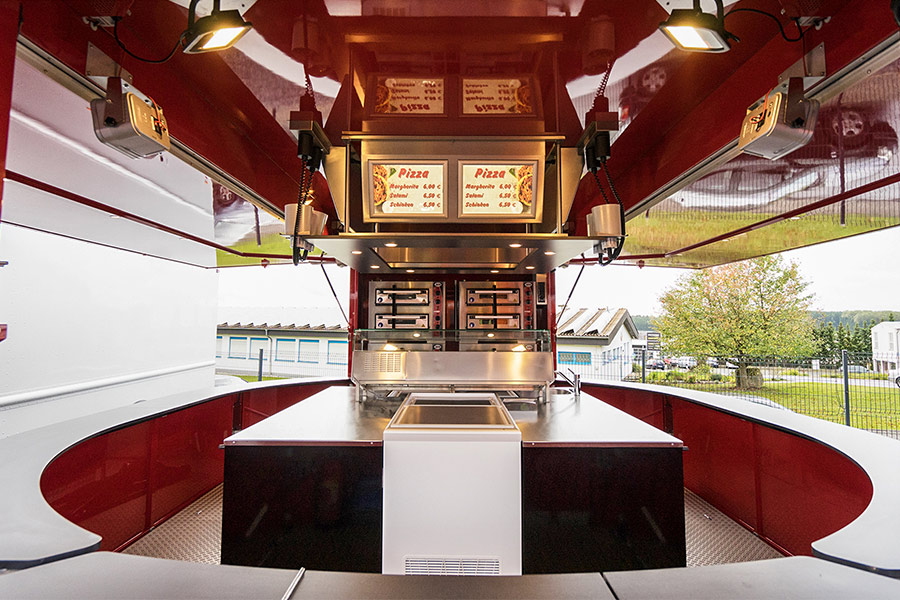 PIZZA TRAILER with centre block and revolving counter