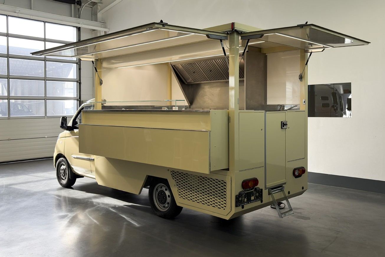 roka-piaggio-food-truck-gebraucht-S150-03 ROKA Piaggio Food Truck S150